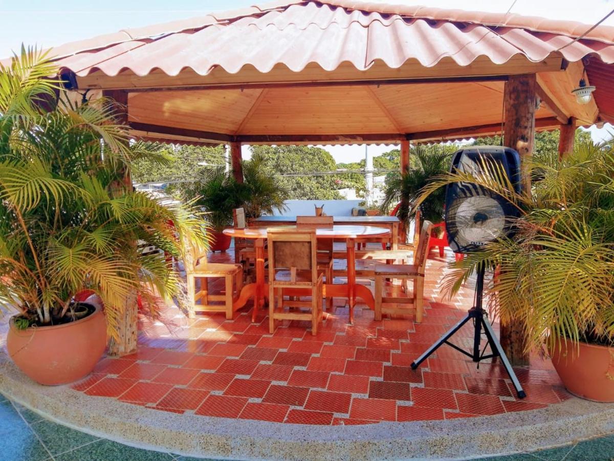 Hostal Solsticio Guajiro Ríohacha Buitenkant foto