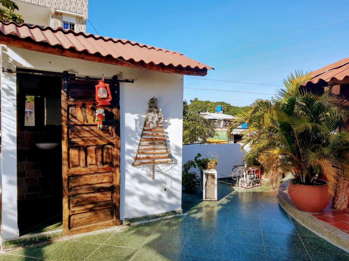 Hostal Solsticio Guajiro Ríohacha Buitenkant foto